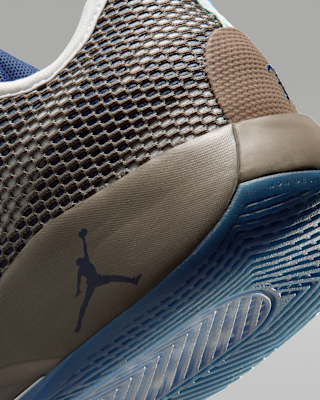 Luka 77 Basketball Shoes. Nike ZA